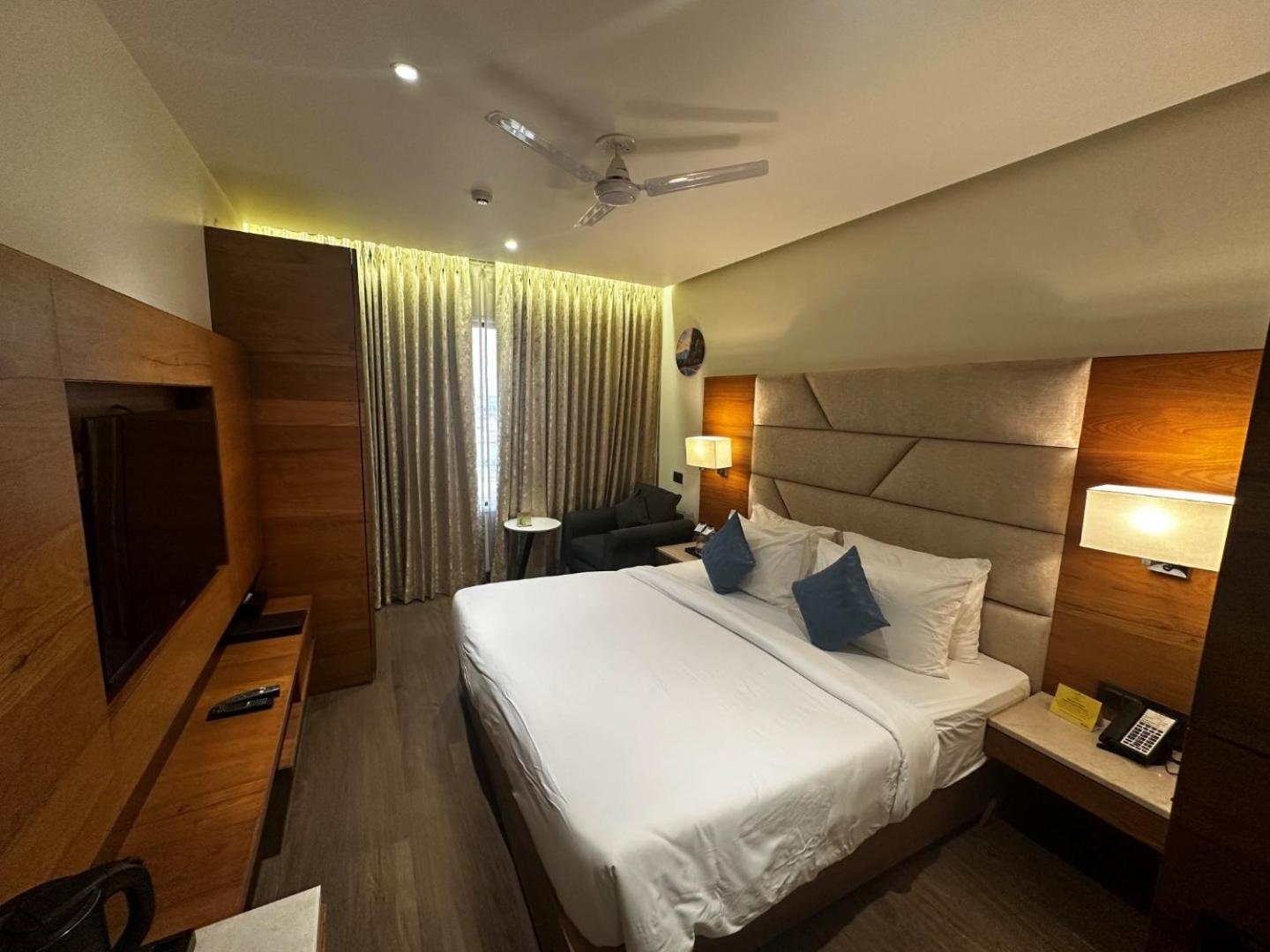 The Glory Suites Near Igi Airport New Delhi Ngoại thất bức ảnh